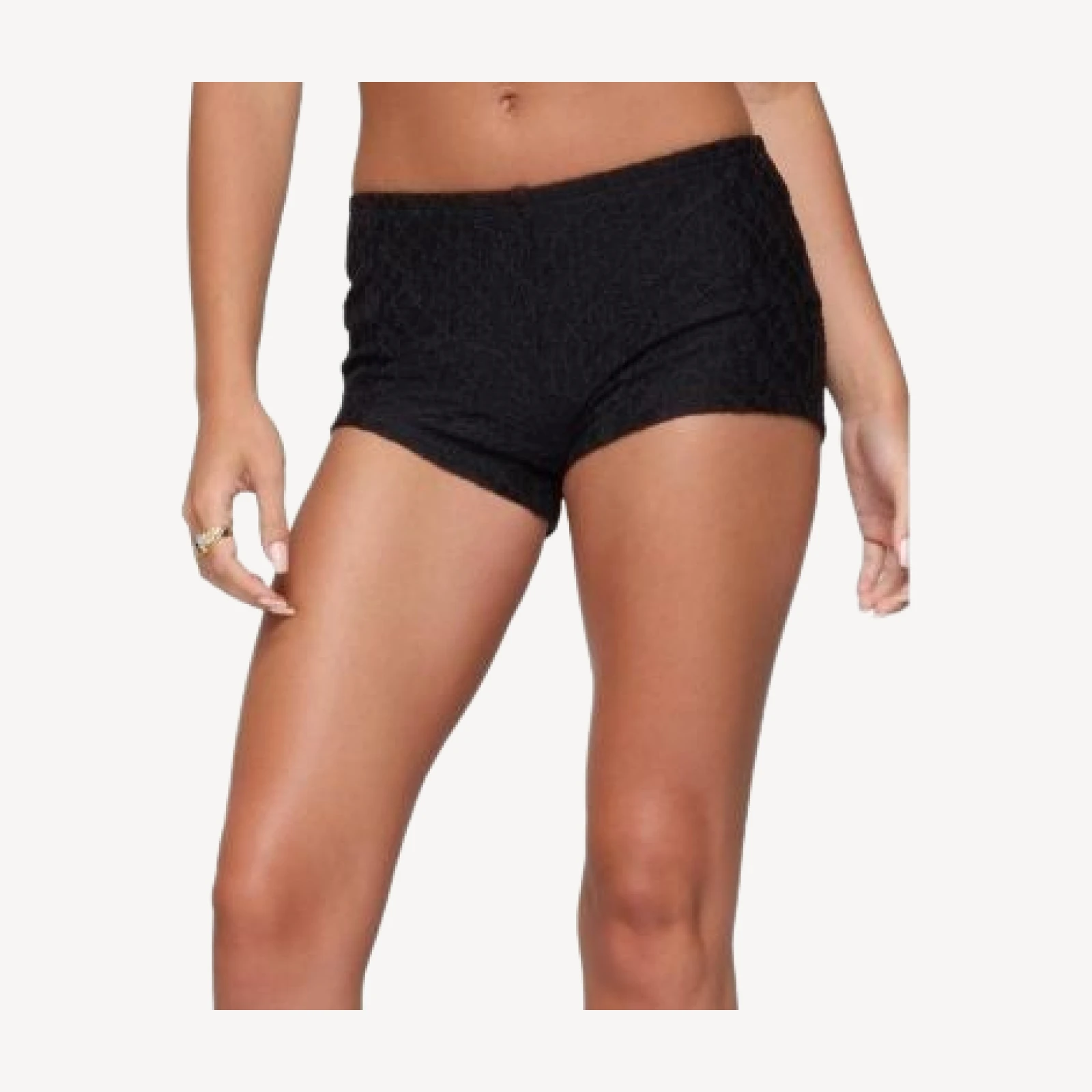 Edikted Lera Lacey Shorts