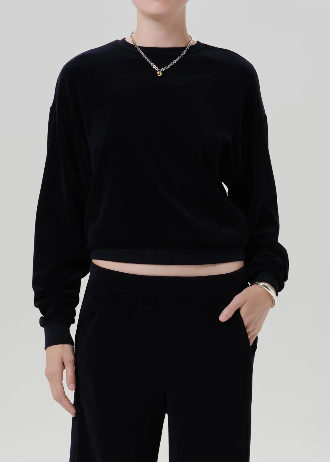 Vintage Plush Velour Crewneck in Notte