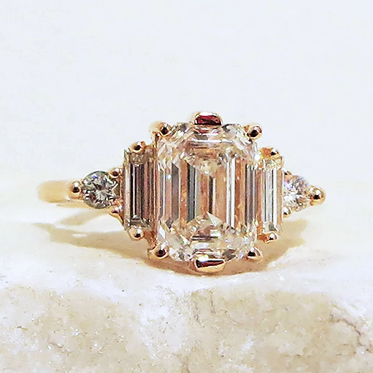 Theda Ring - Yellow Gold & White Diamond