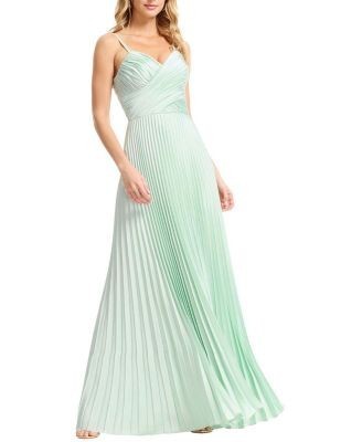 Dress the Population Sweetheart Spaghetti Strap Pleated Gown