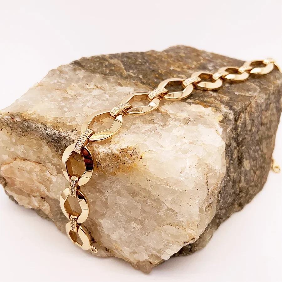 Custom Chain Bracelet - Yellow Gold & White Diamond