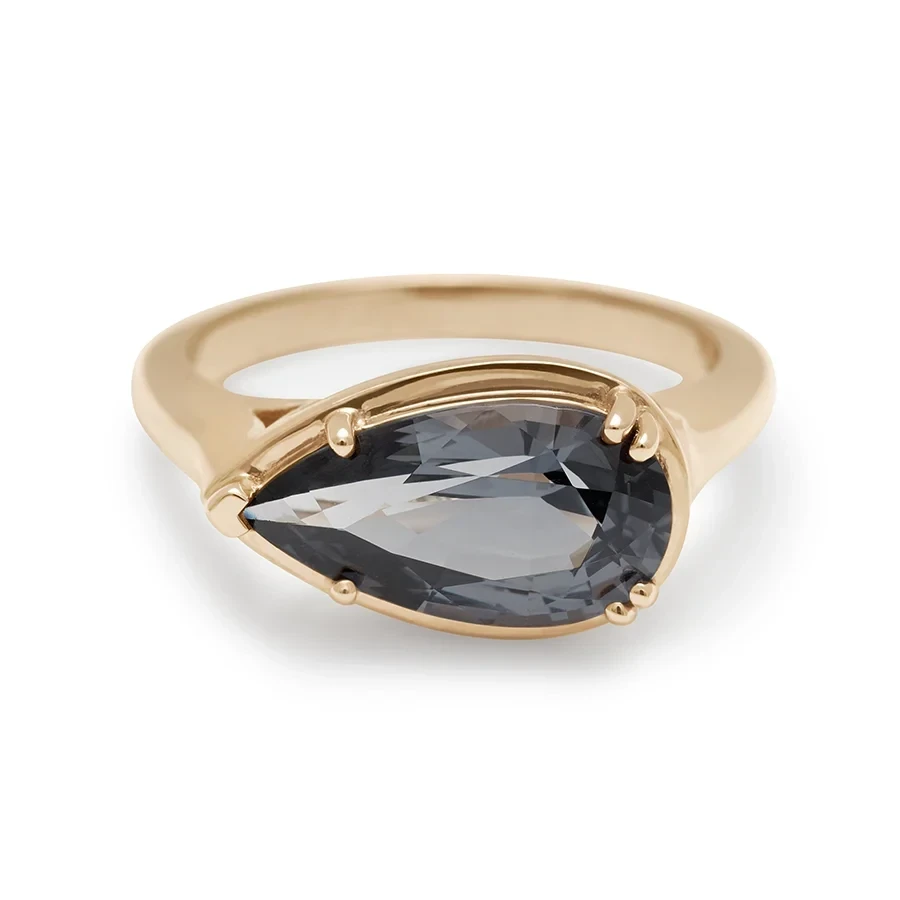 Luna Pear Ring - Yellow Gold & Grey Spinel