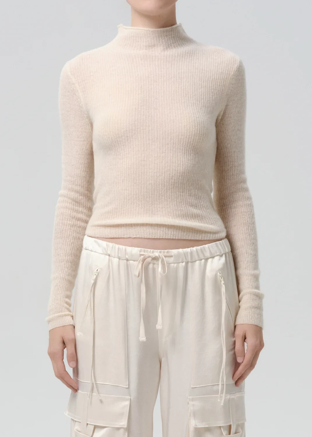 Leelah Turtleneck Sweater in Maca