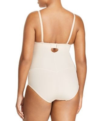 Wacoal Red Carpet Strapless Shaping Body Briefer