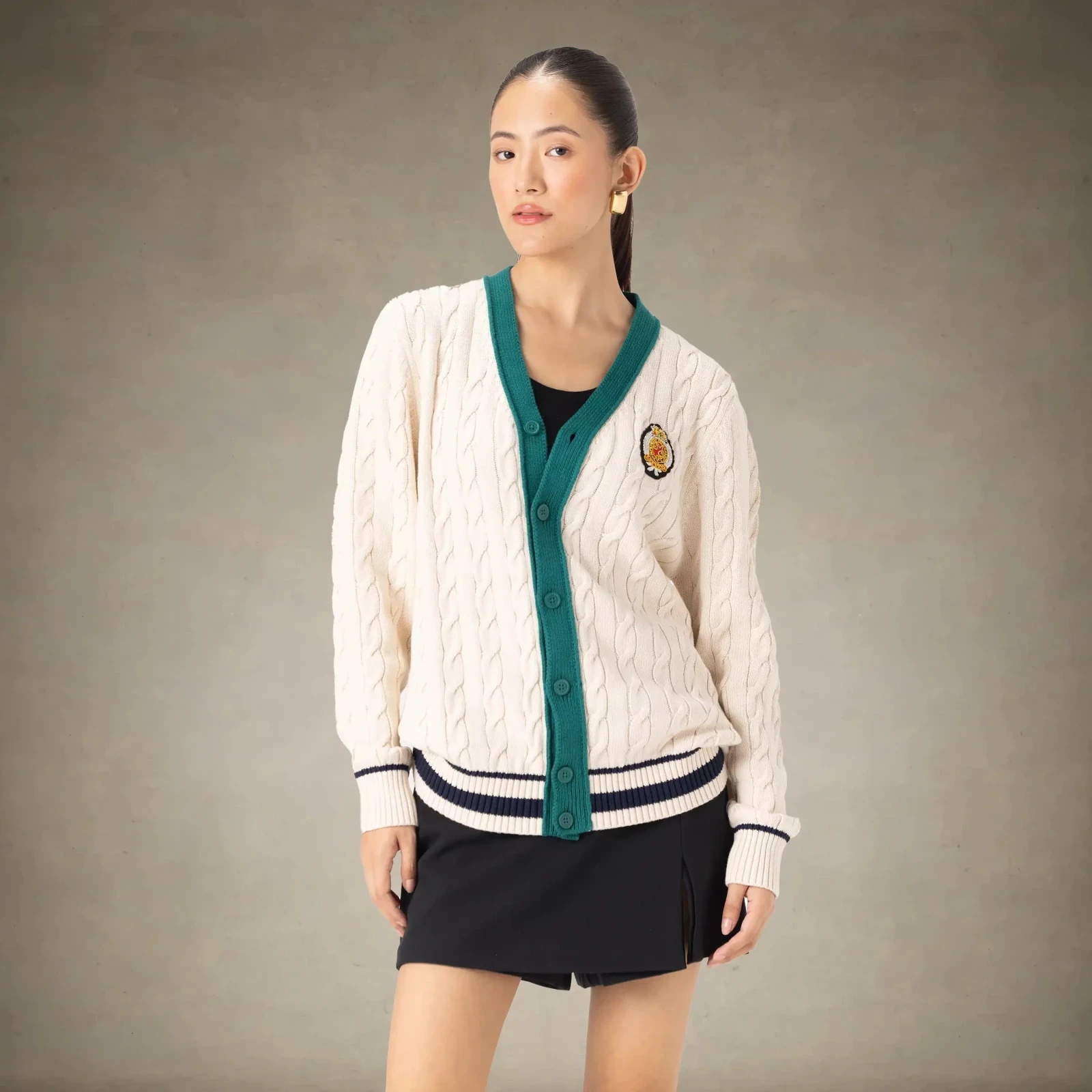 Women's Oversized Cable Knit Cardigan