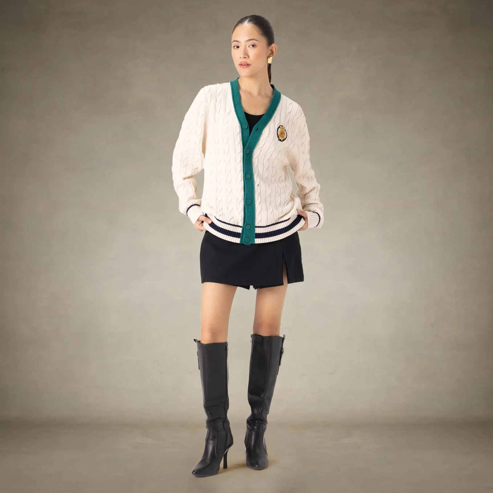 Women's Oversized Cable Knit Cardigan
