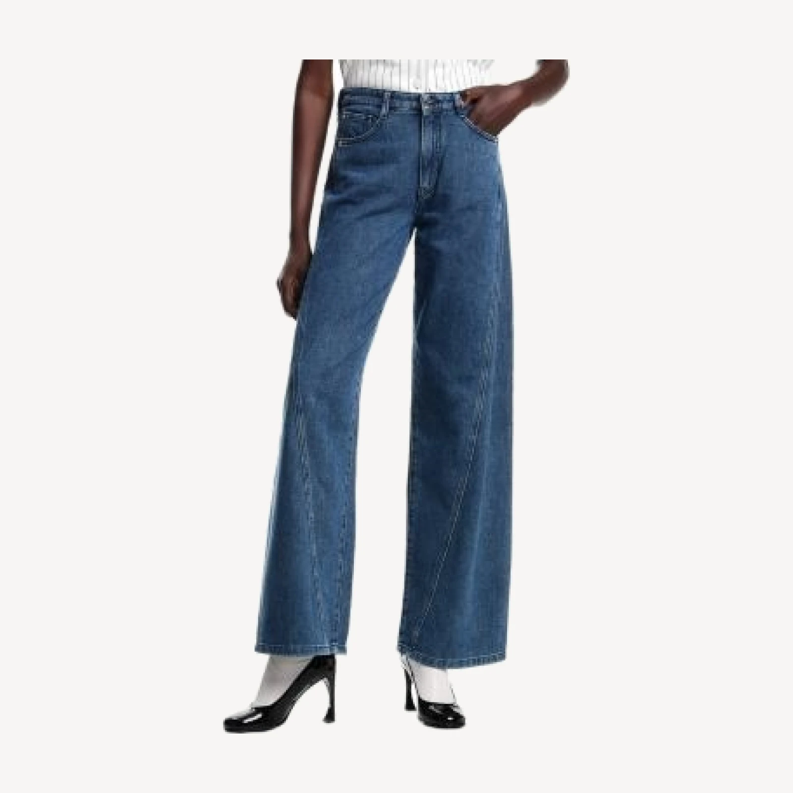 Emporio Armani Mid Rise Relaxed Jeans in Blue Denim