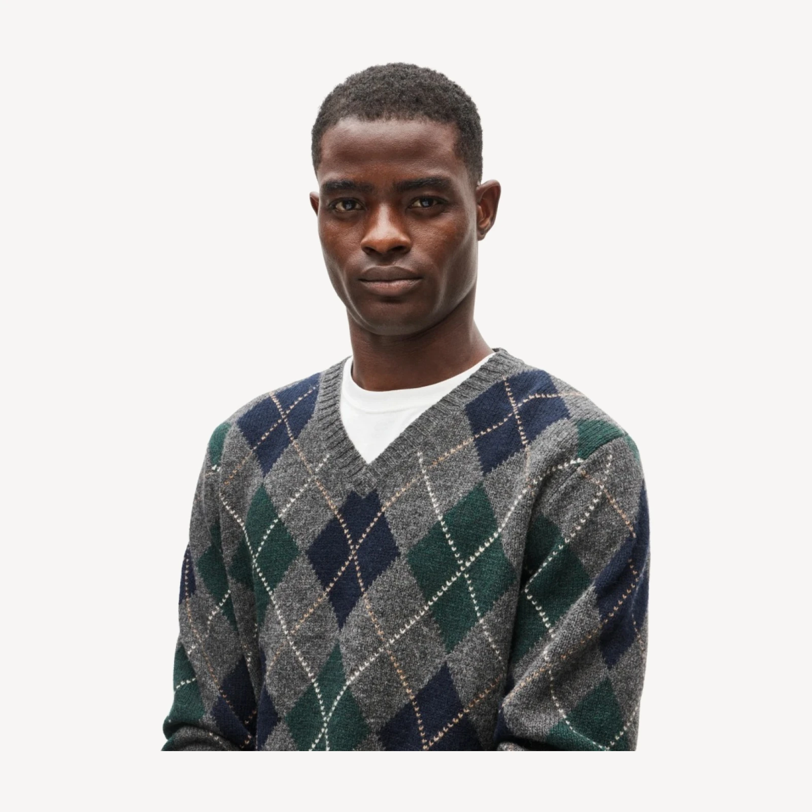 Wool V-neck sweater in argyle
