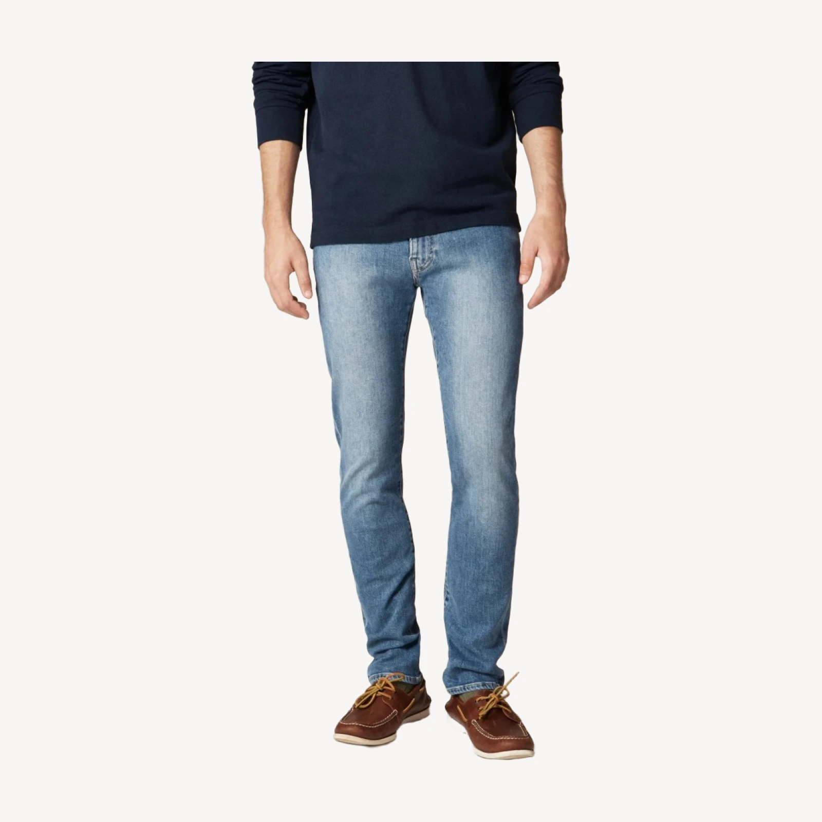 770™ Straight-fit stretch jean in medium wash