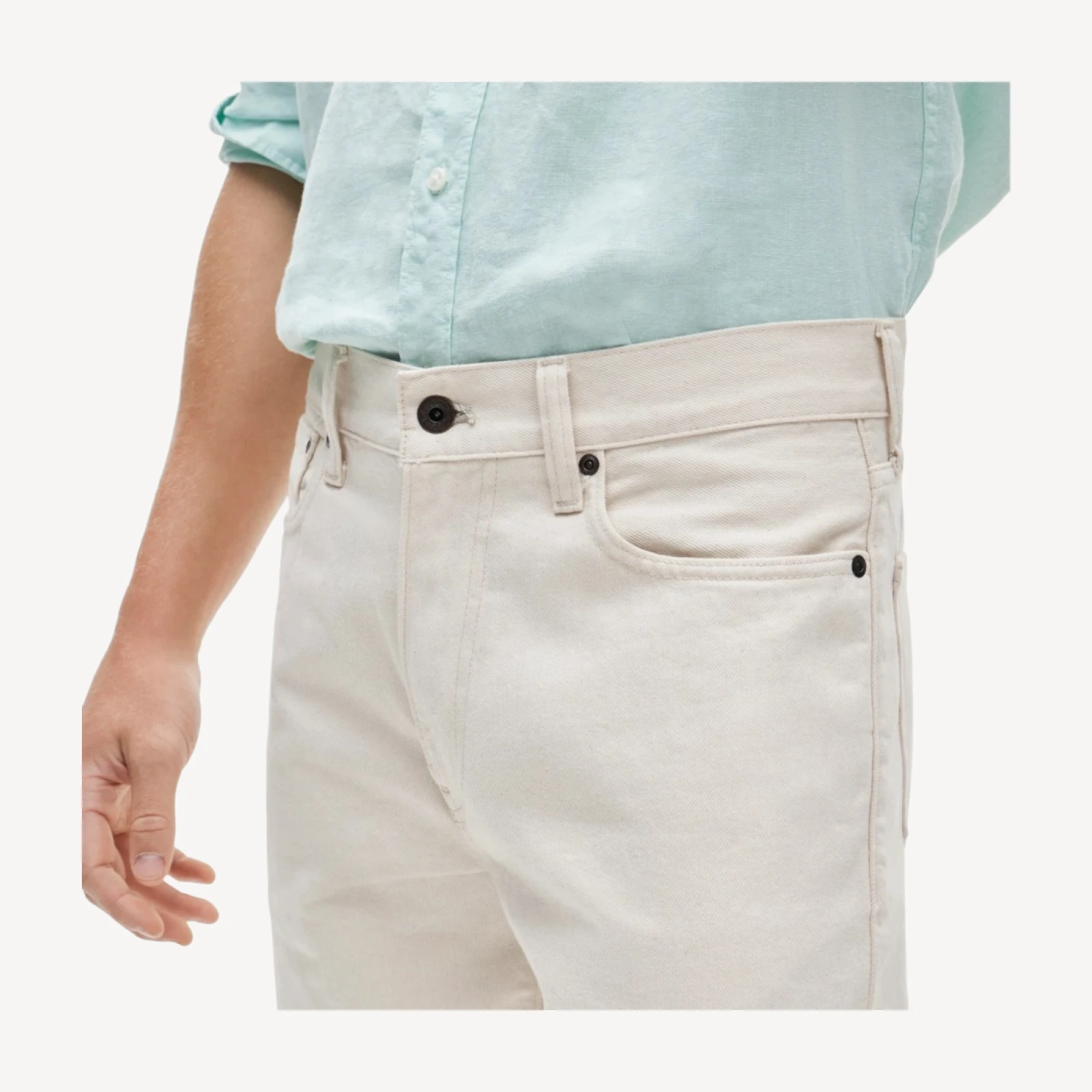 Classic Straight jean in natural seeded denim