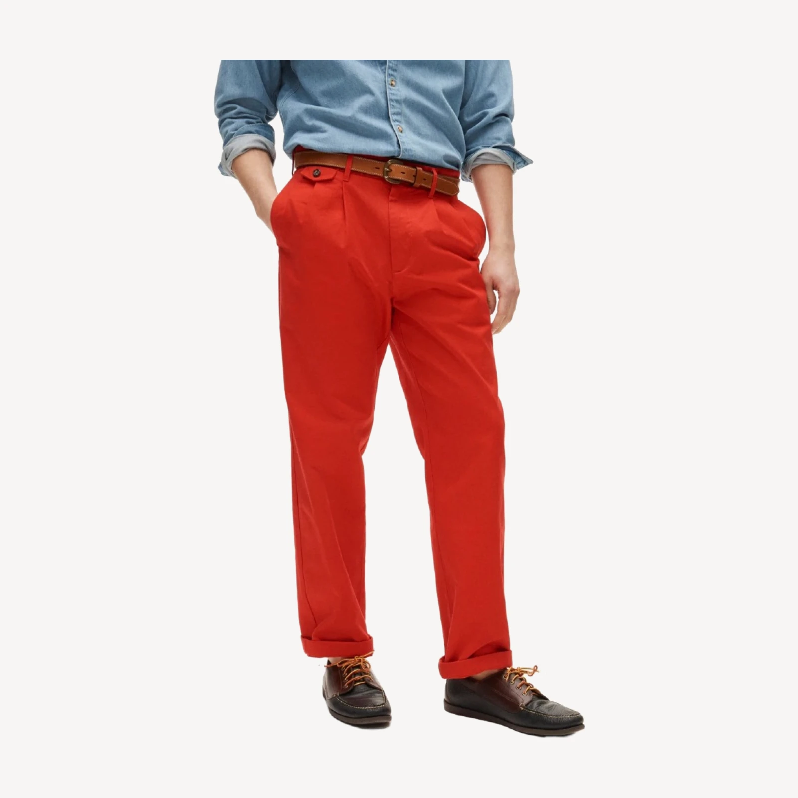 Classic double-pleated chino pant