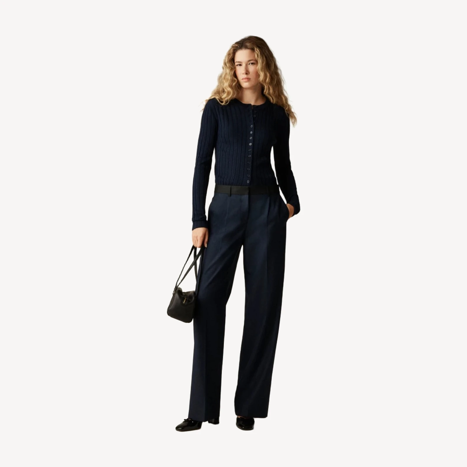 Relaxed-fit pleated pant in wool blend