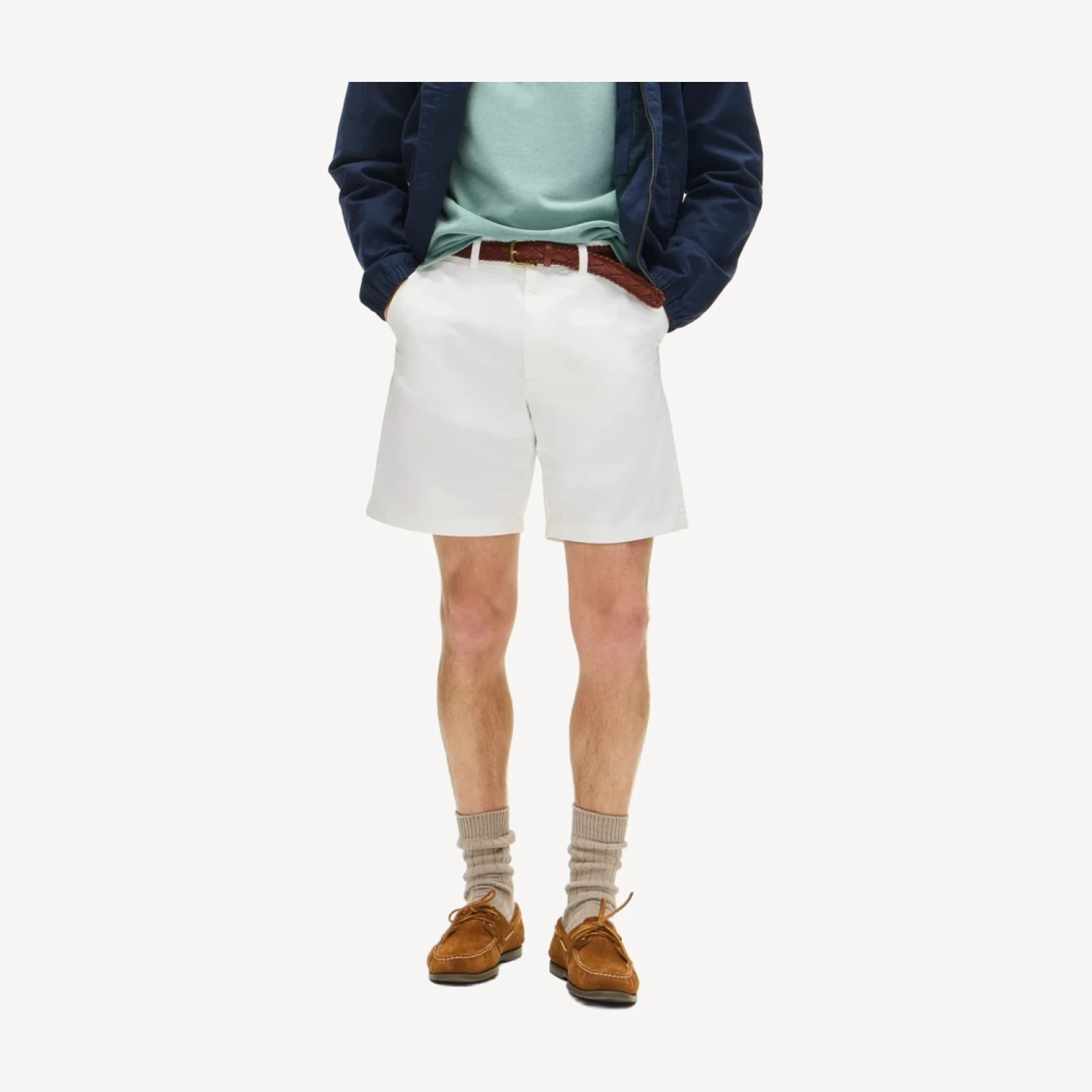 8" Classic chino short