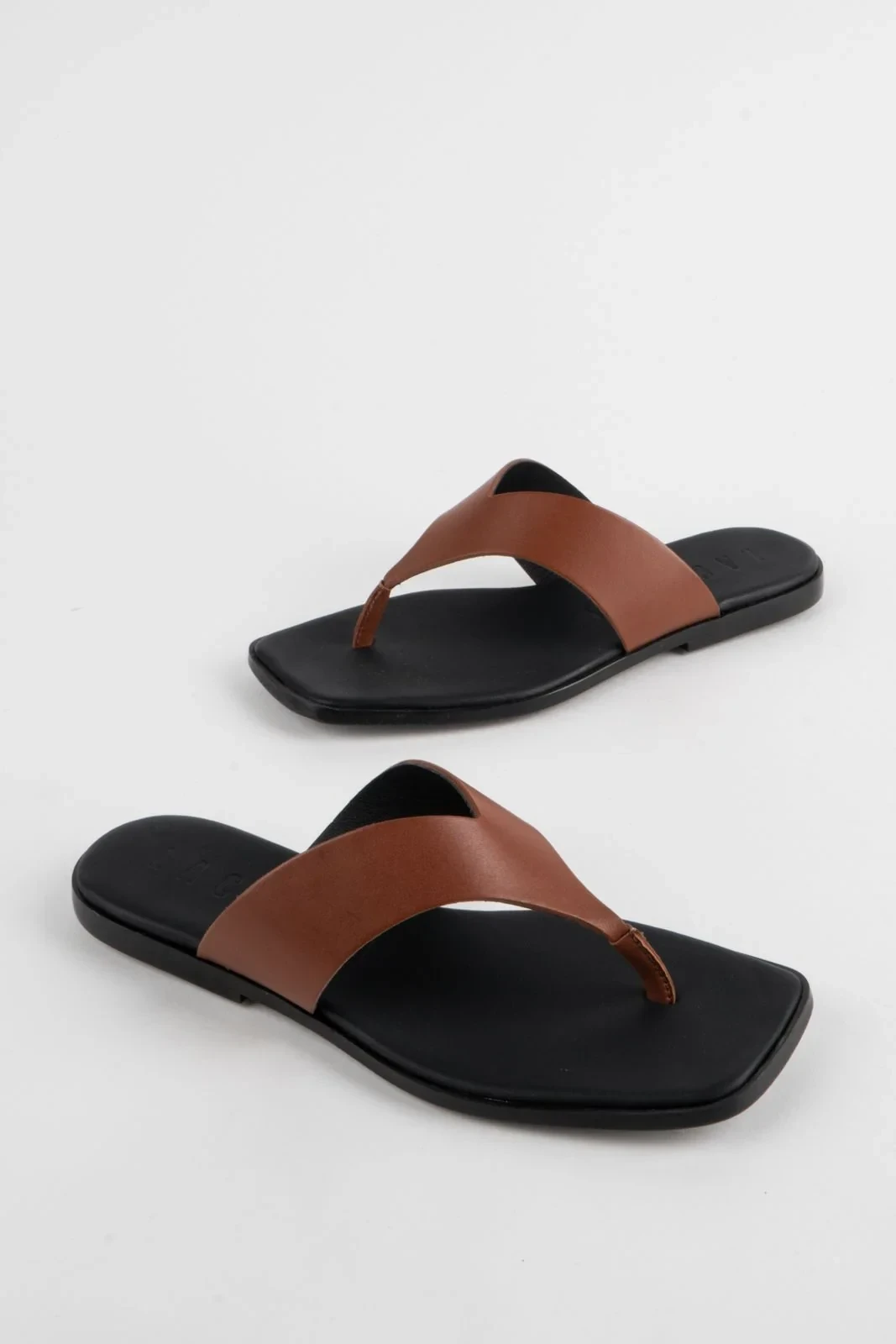 Atlas Sandal