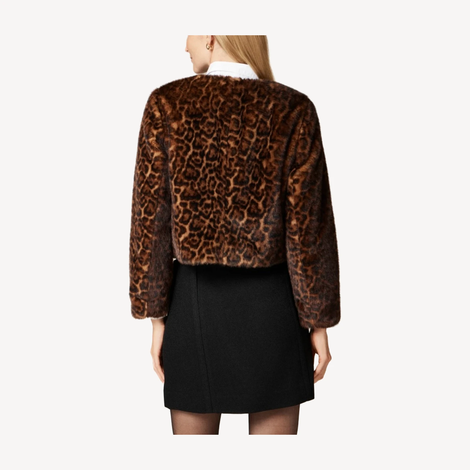 Faux-fur lady jacket in leopard print