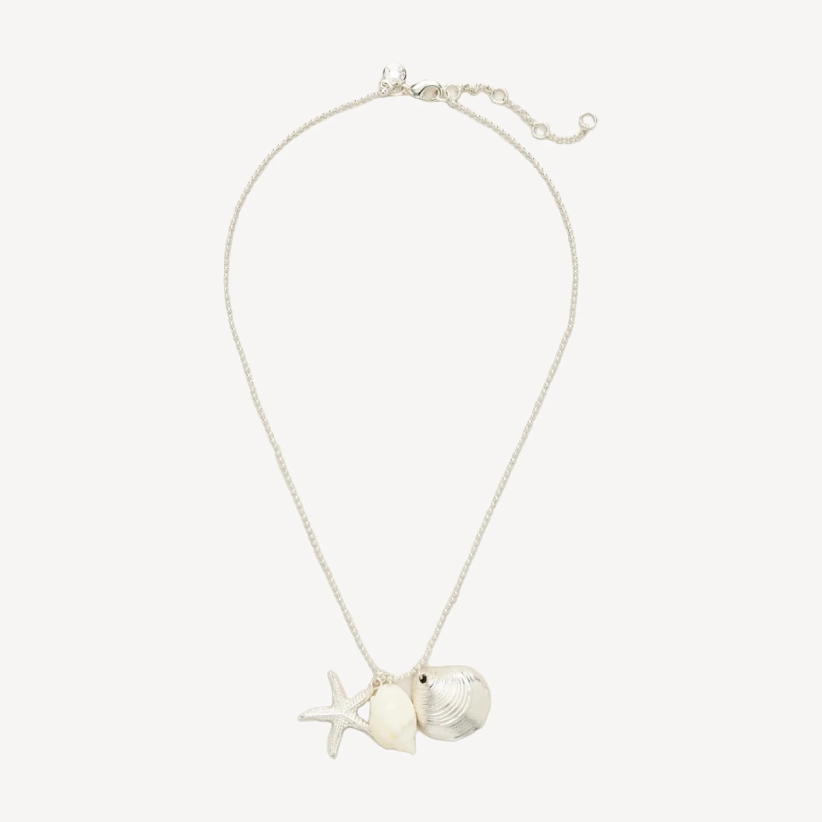 Shell charm necklace