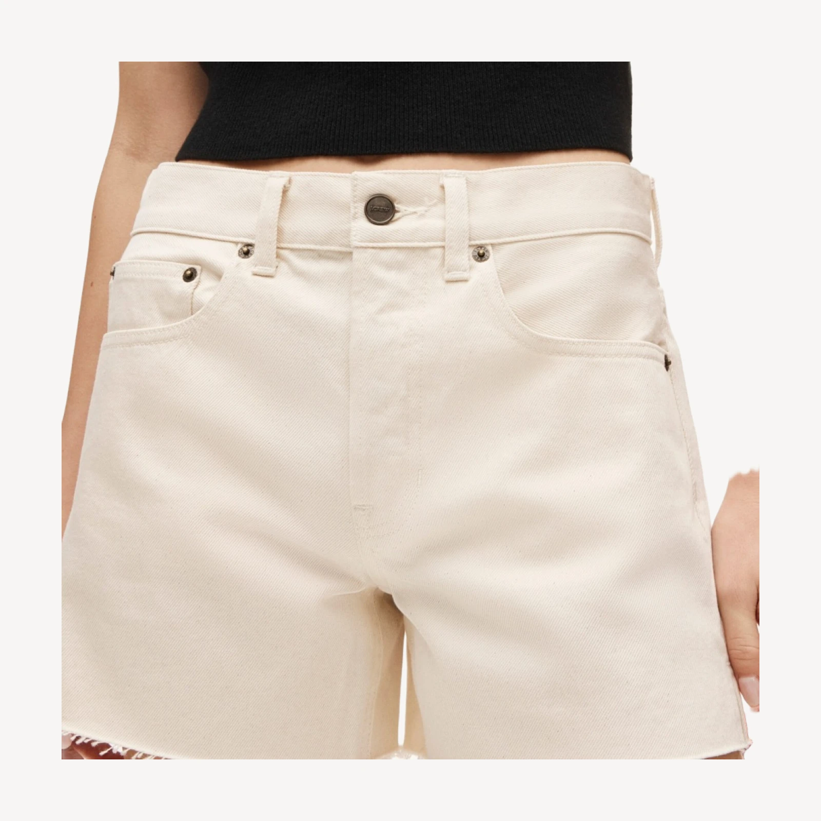 Mid-rise A-line denim short in ecru