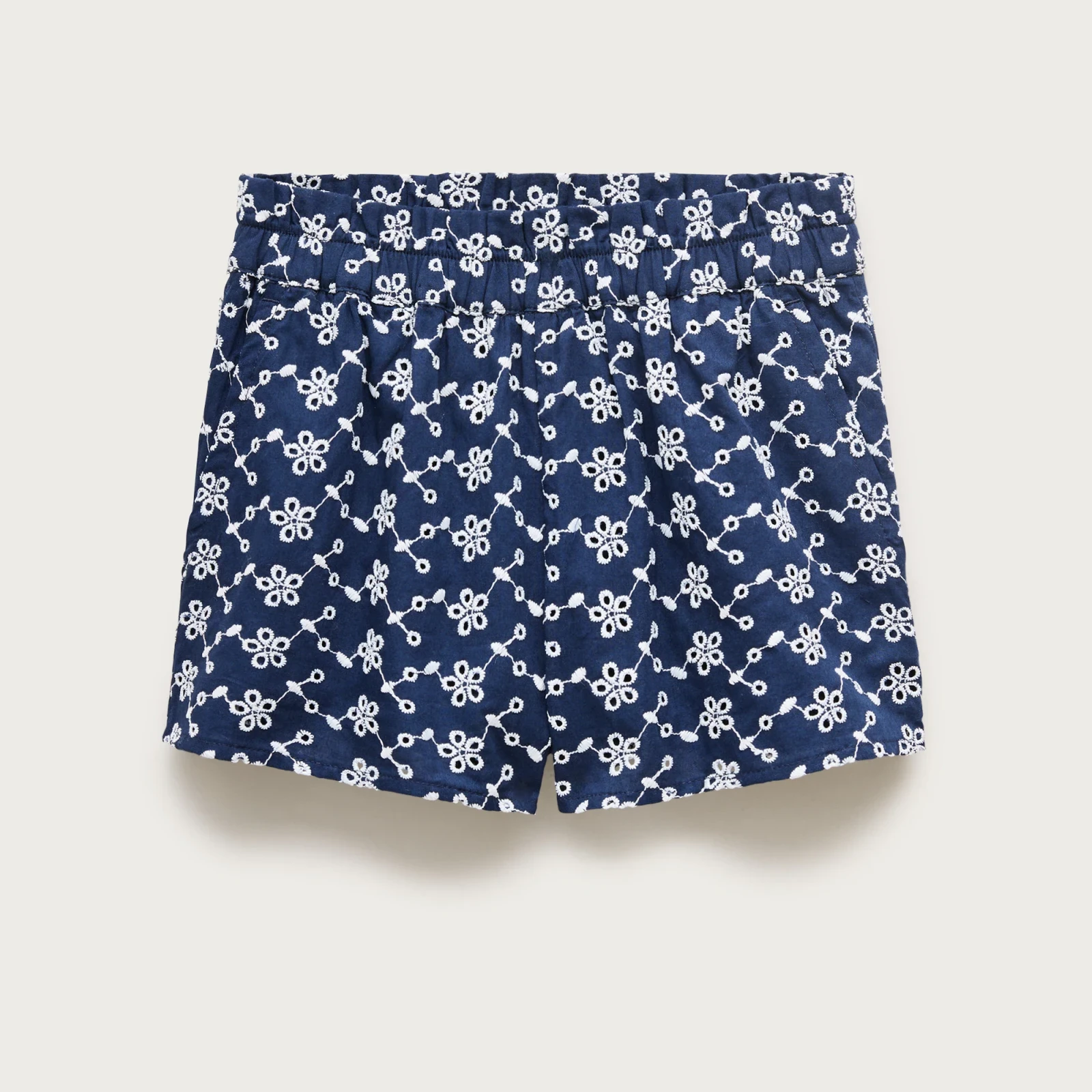 Girls' pull-on eyelet short