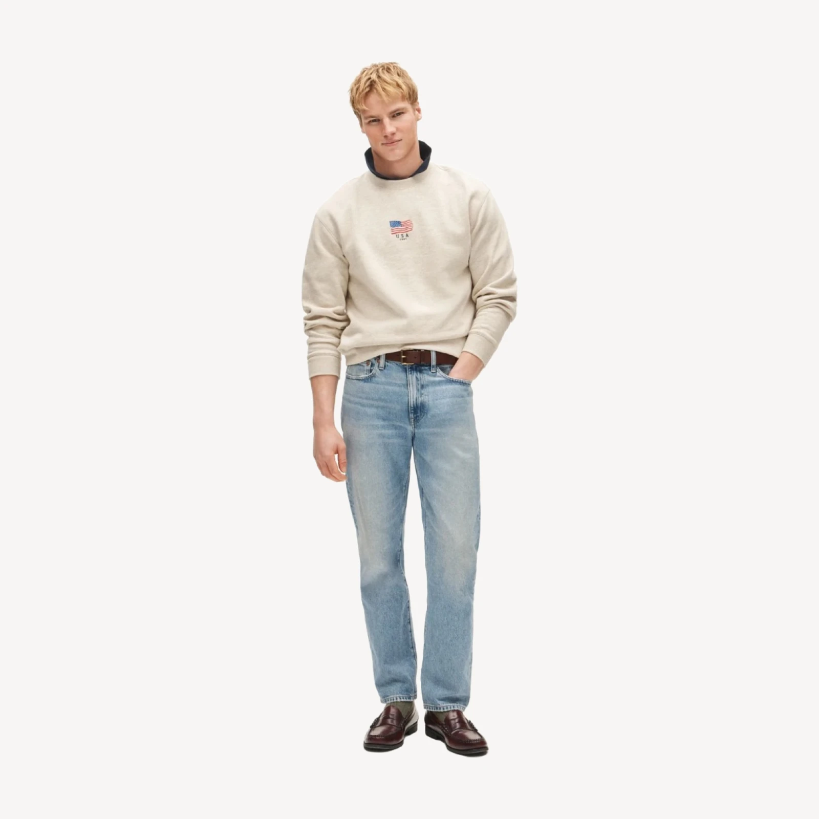 '83 fleece sweatshirt with flag embroidery