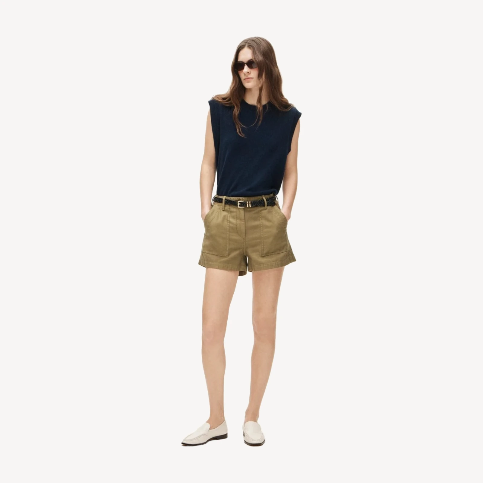 Utility-pocket short in sateen