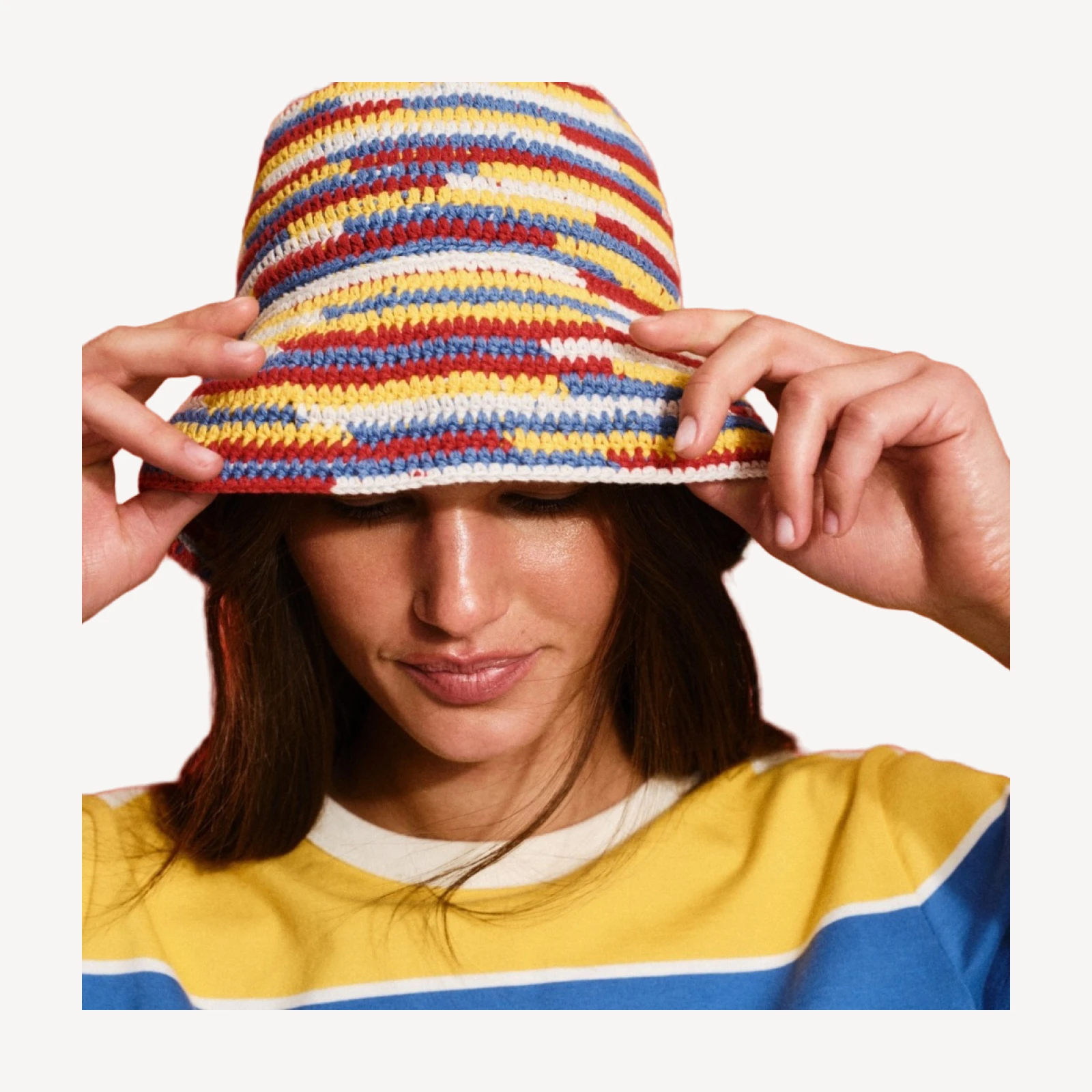 Wide-brim crochet bucket hat in striped cotton