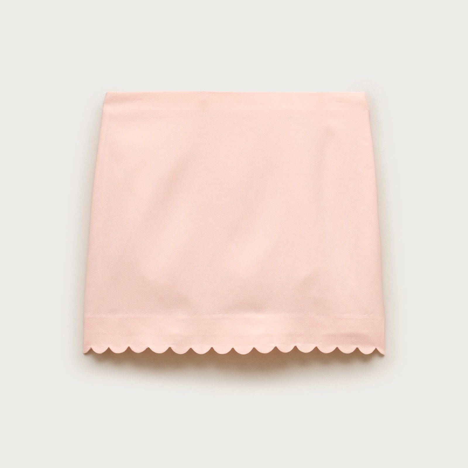 Fairfax scalloped mini skirt in Gramercy linen blend