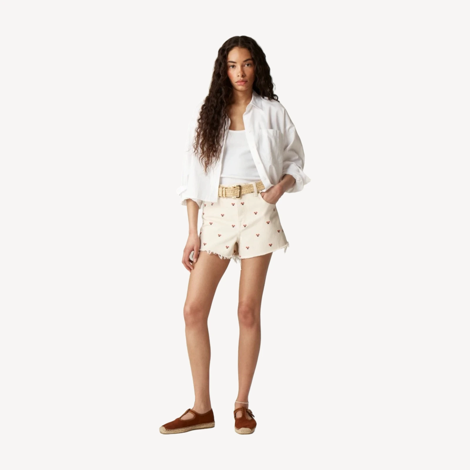 Embroidered lower-rise denim short