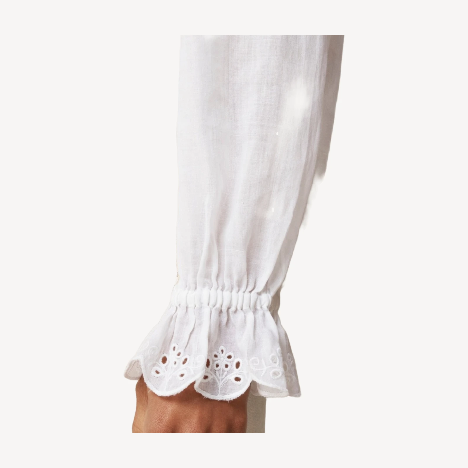 Scallop-trim tie-front top in ramie