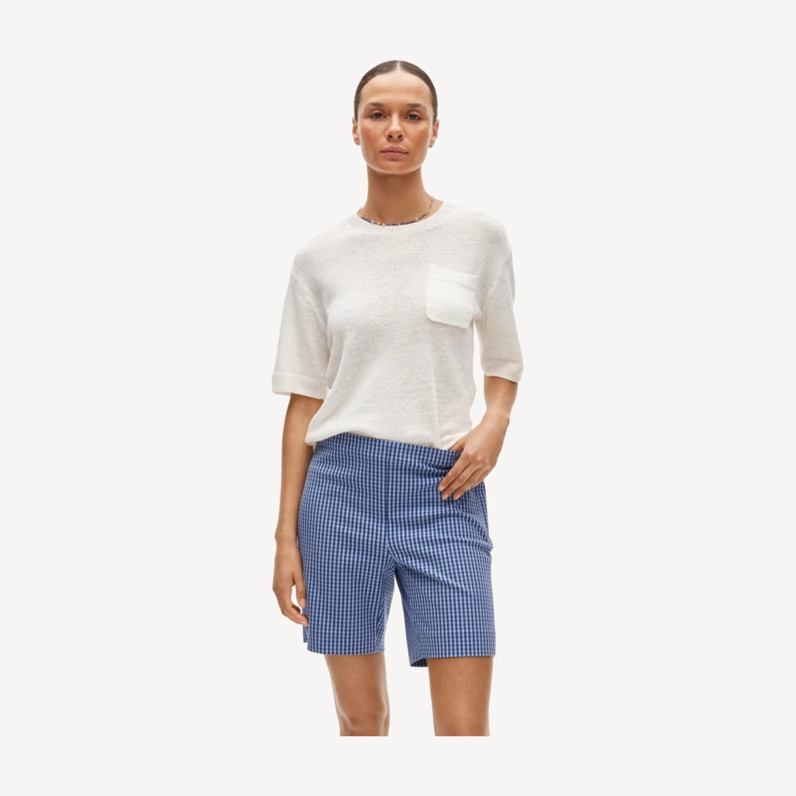 Bermuda short in bi-stretch cotton blend