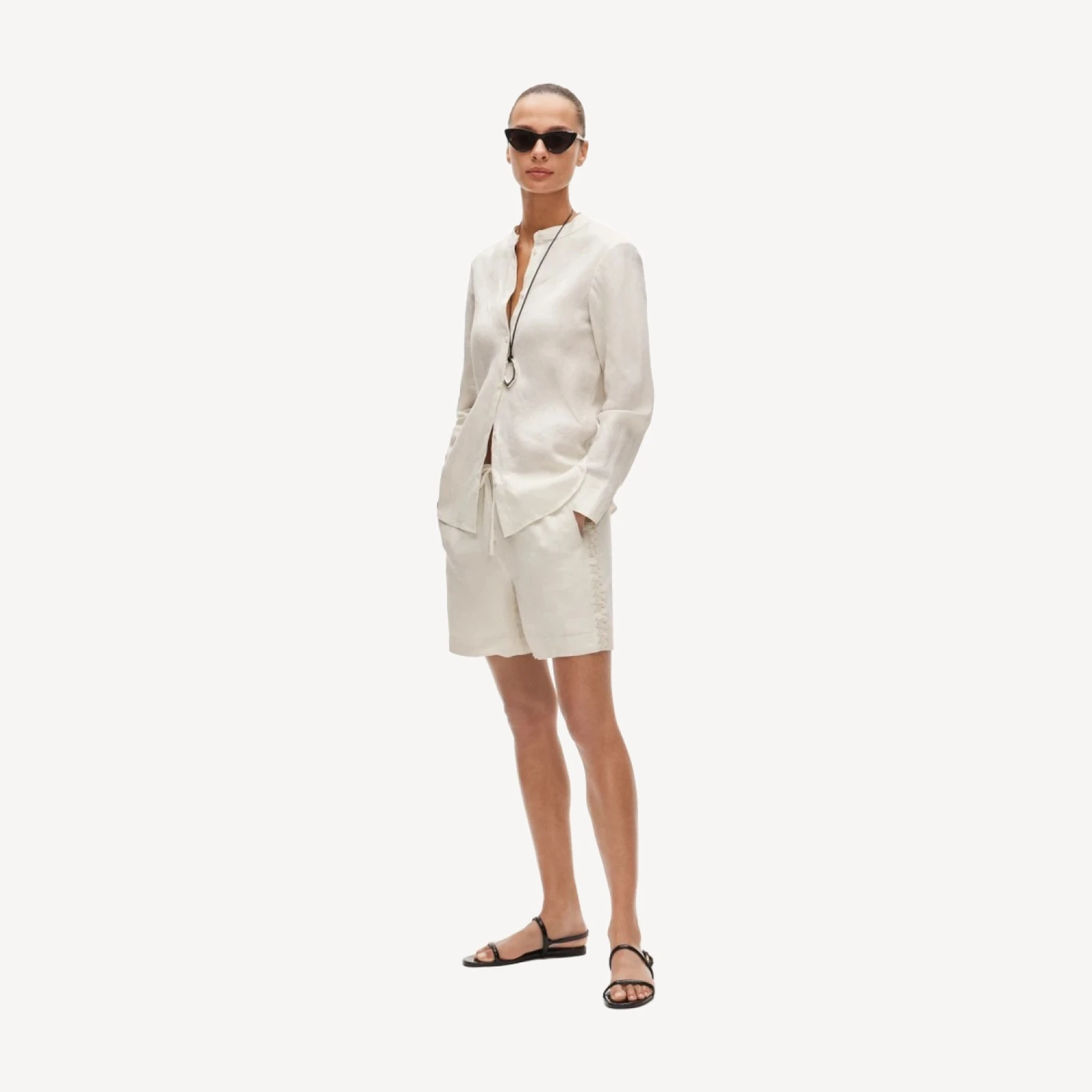 Cosmo shell-trim short in linen