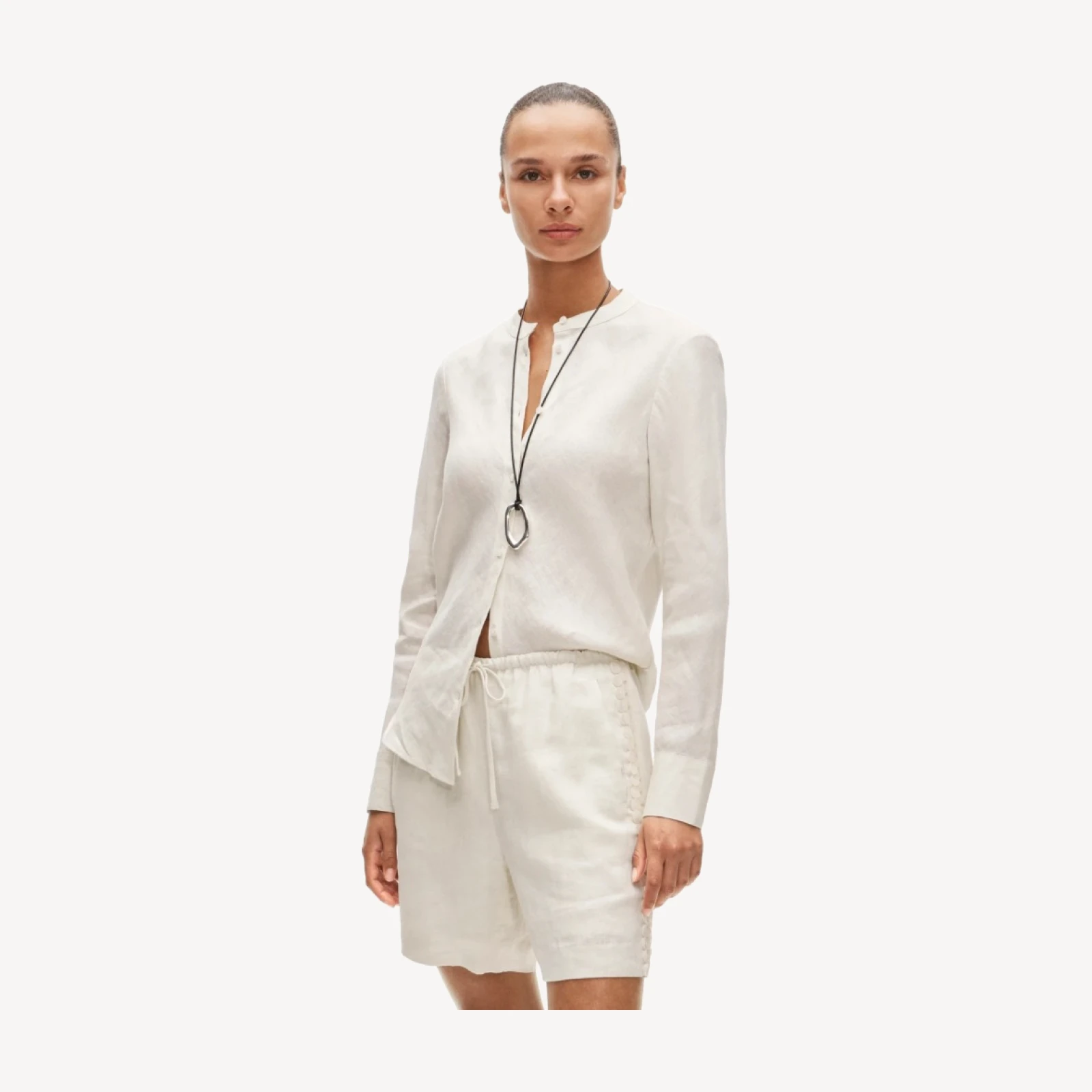 Cosmo shell-trim short in linen