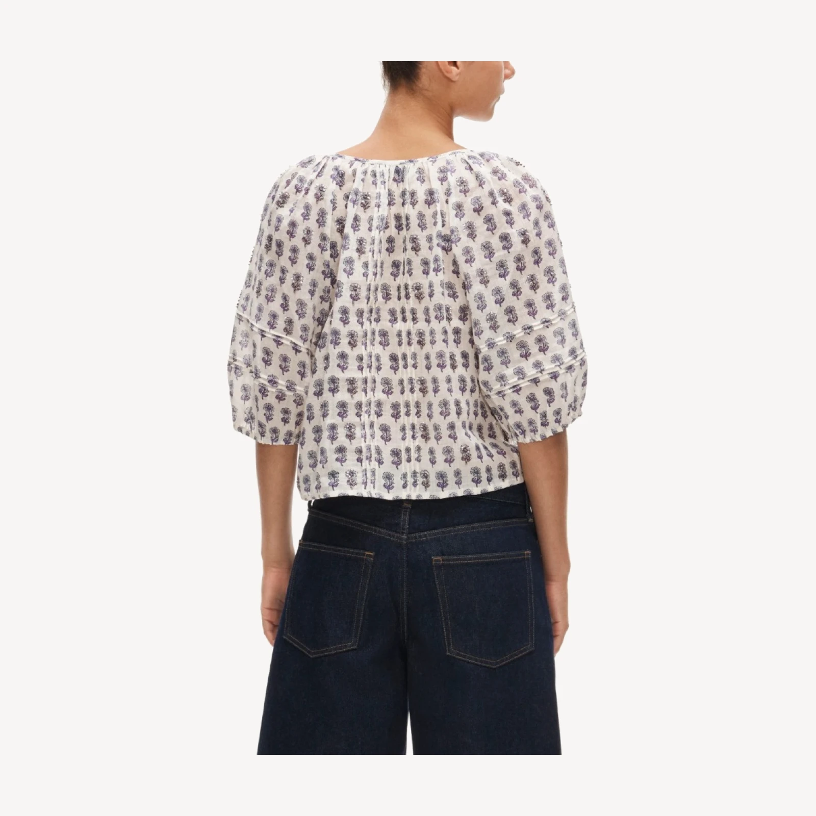 Puff-sleeve top in embellished lilac block-print ramie
