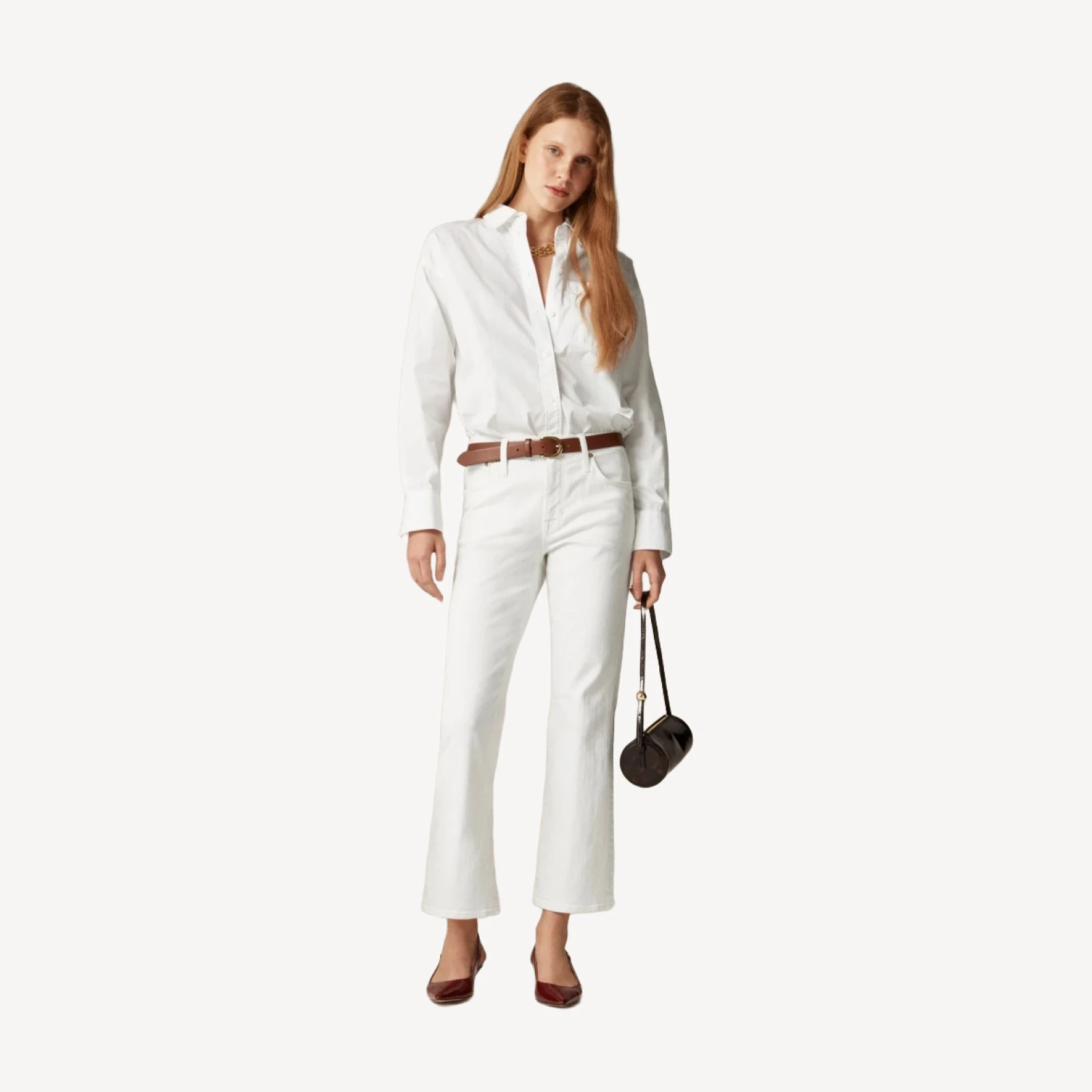 Mid-rise kickout jean