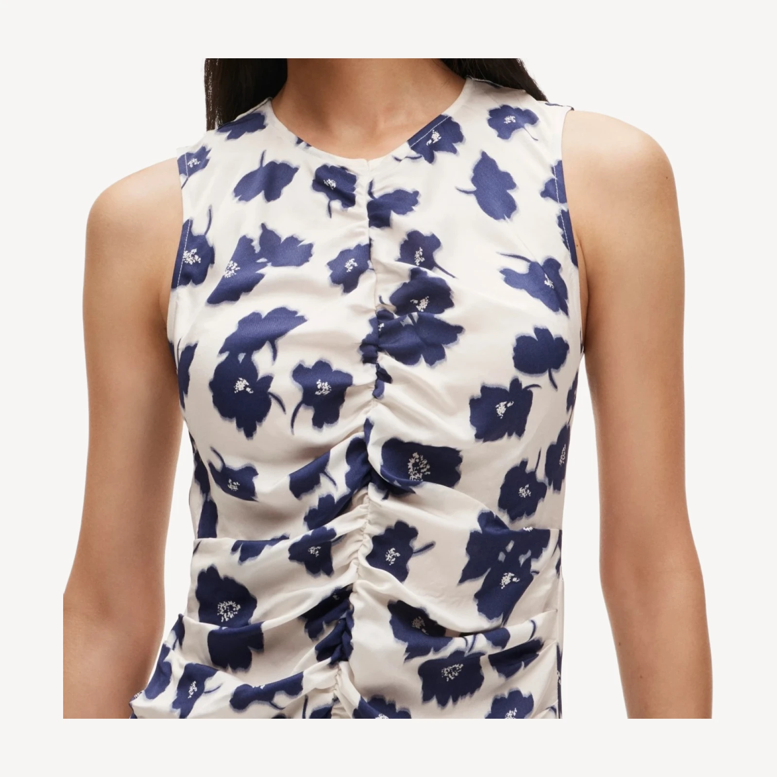 Veranda dress in blurred floral