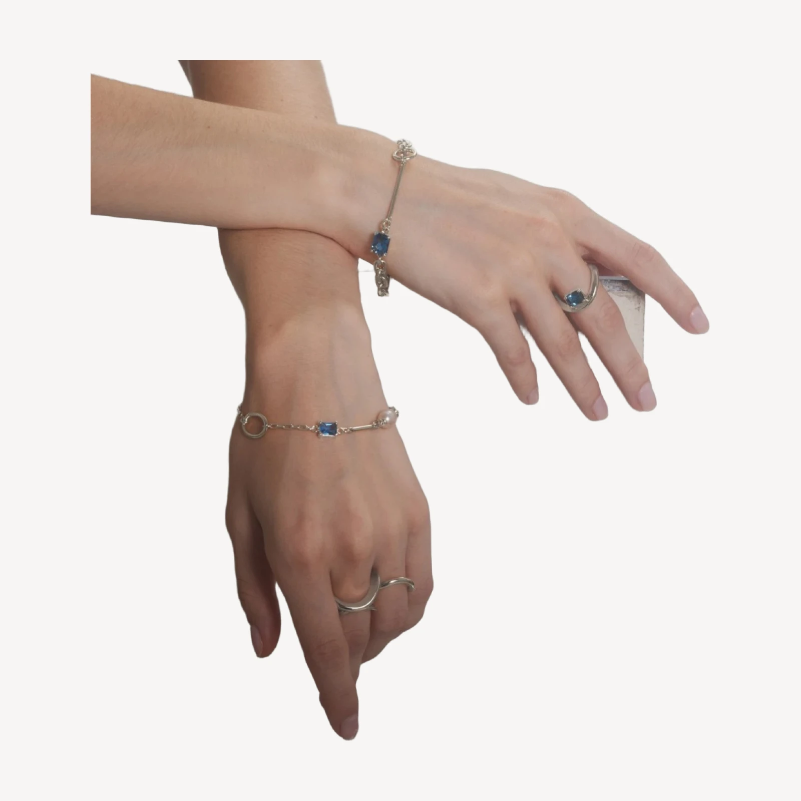 Lady Grey Raia rings set
