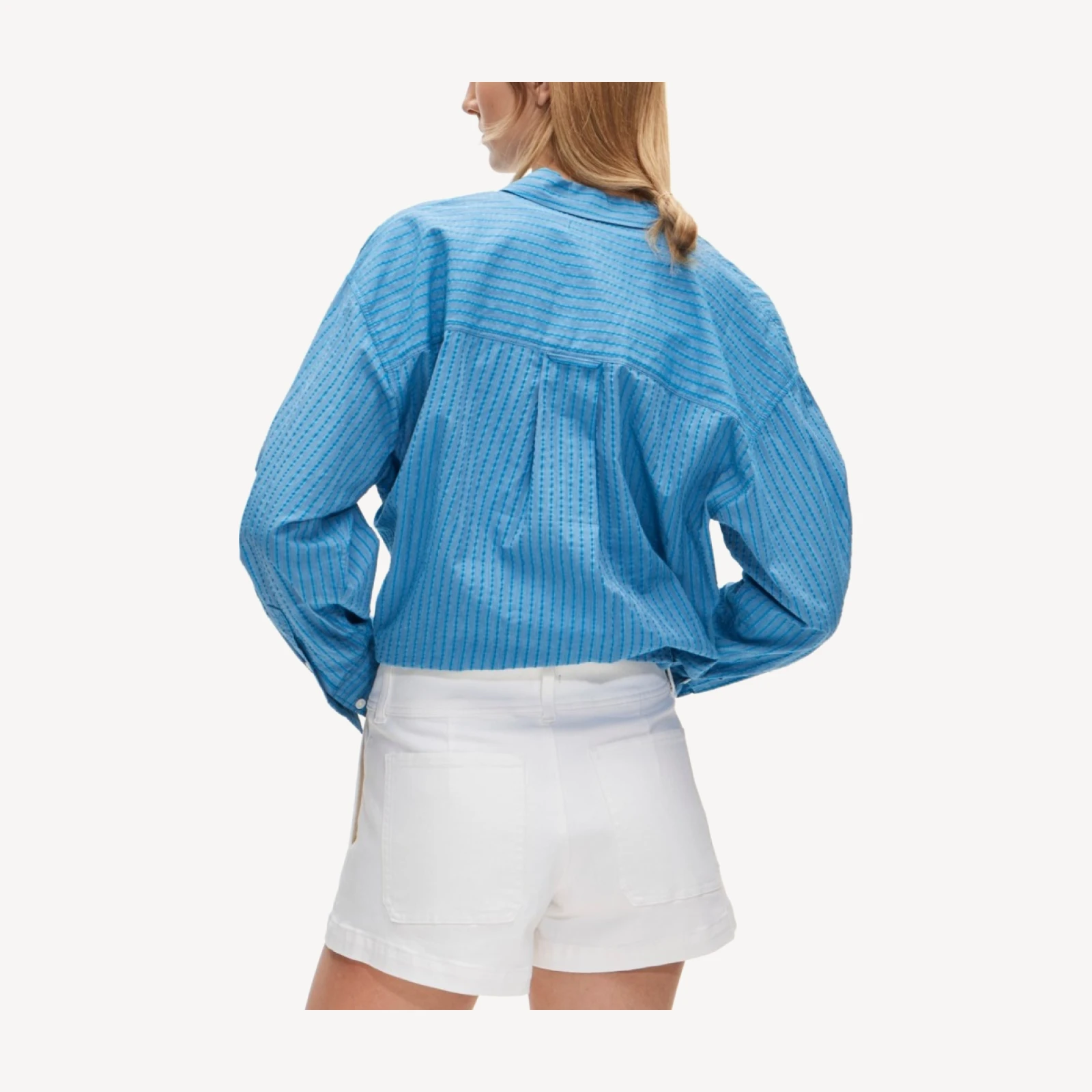 Stacked-button denim short in white