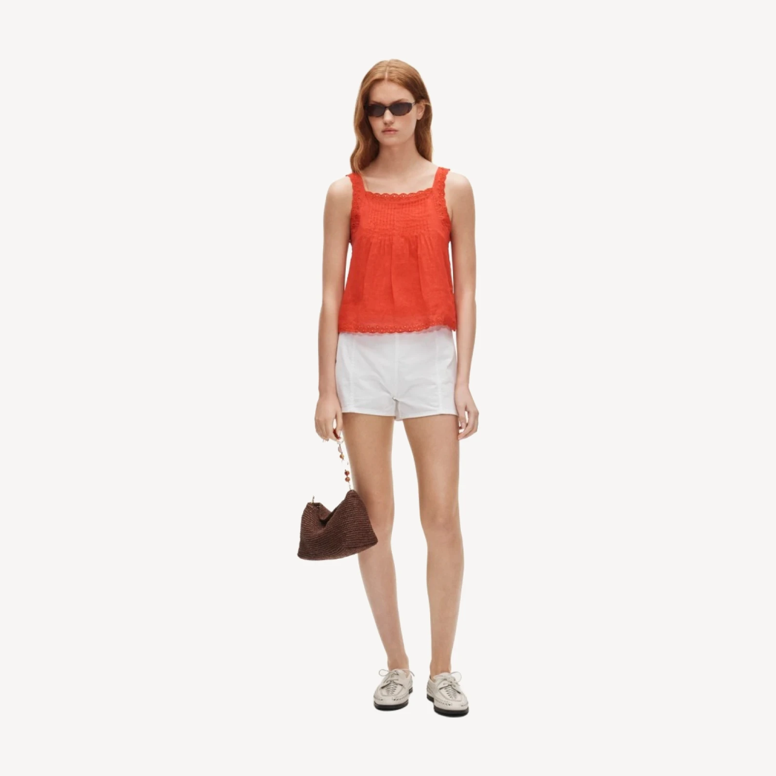 Scallop-trim tank top in ramie