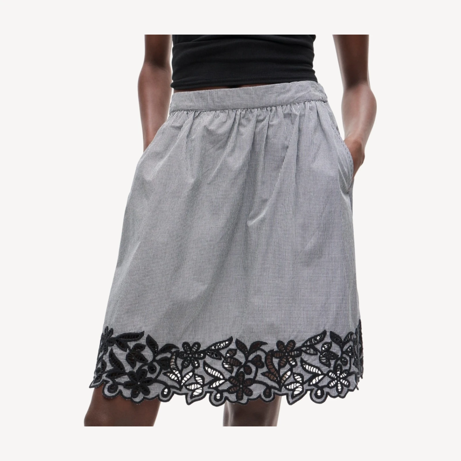 Embroidered knee-length skirt in gingham cotton poplin