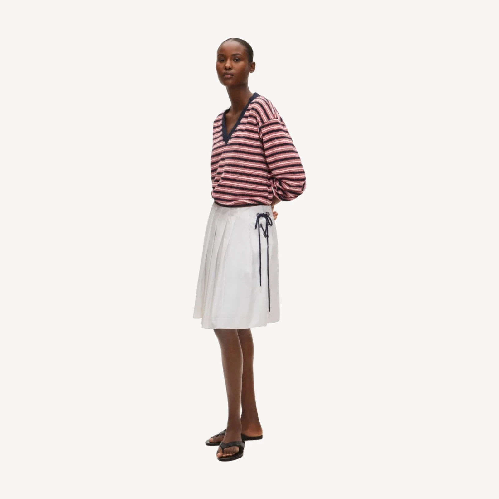 Side lace-up pleated skirt