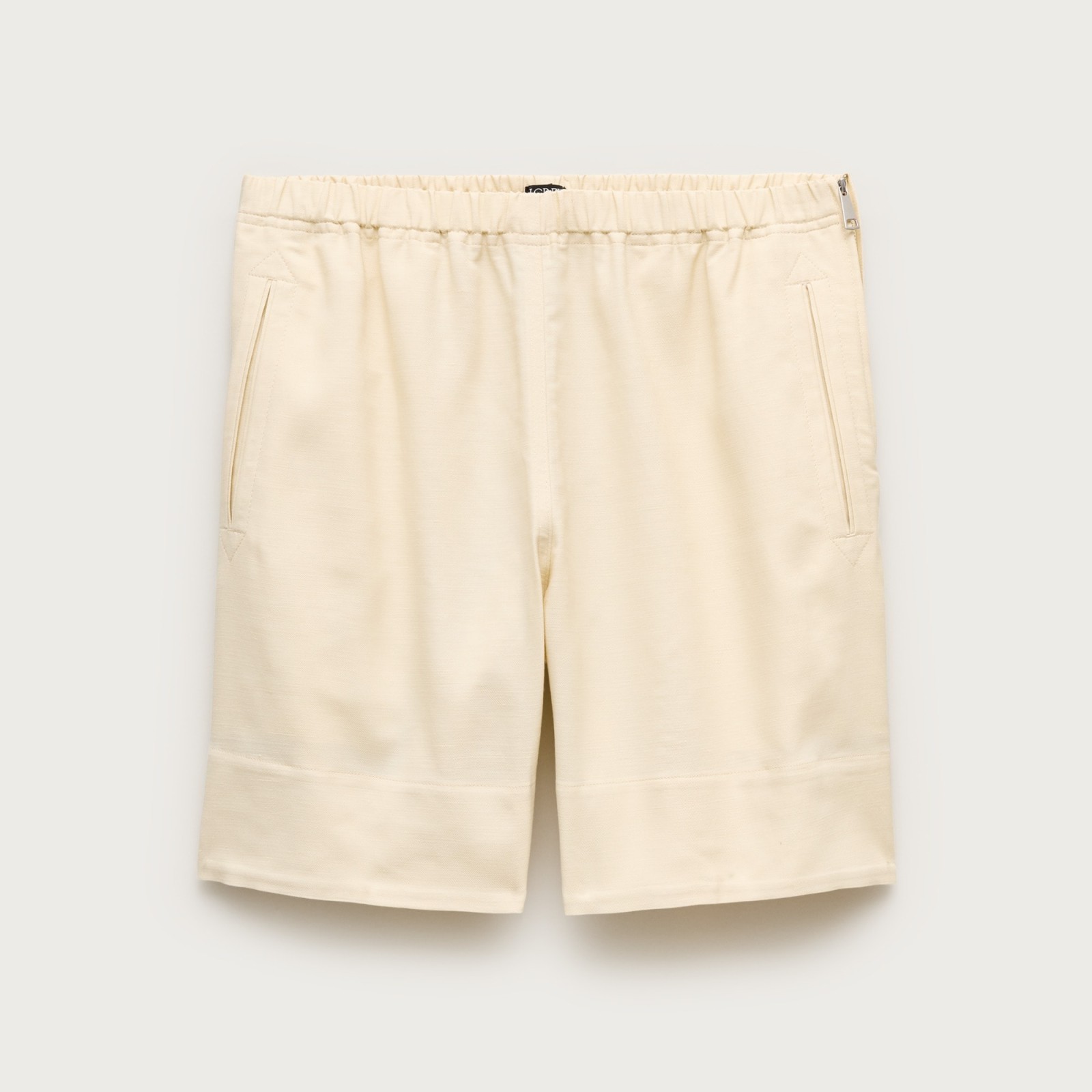 6" short in Gramercy linen blend