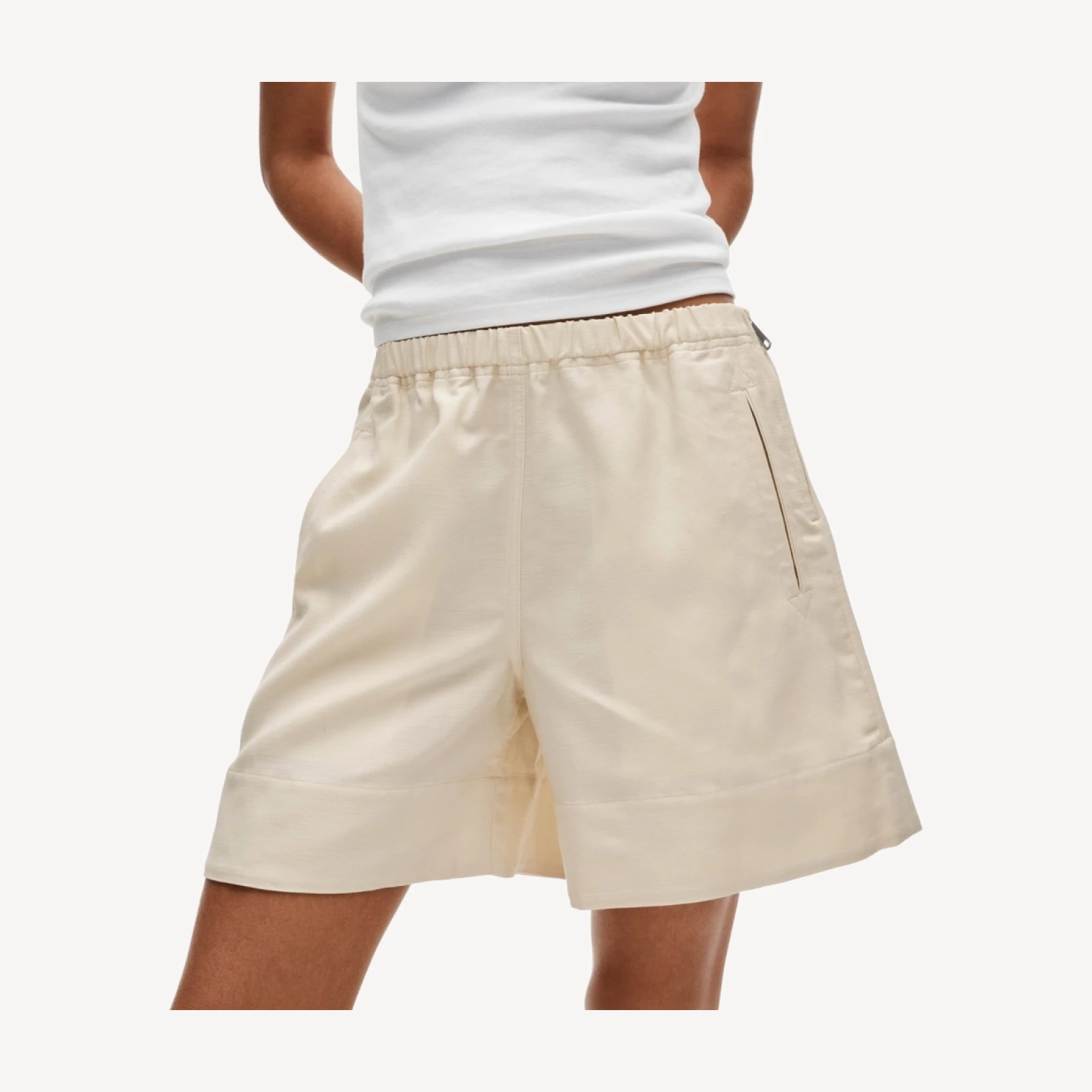 6" short in Gramercy linen blend