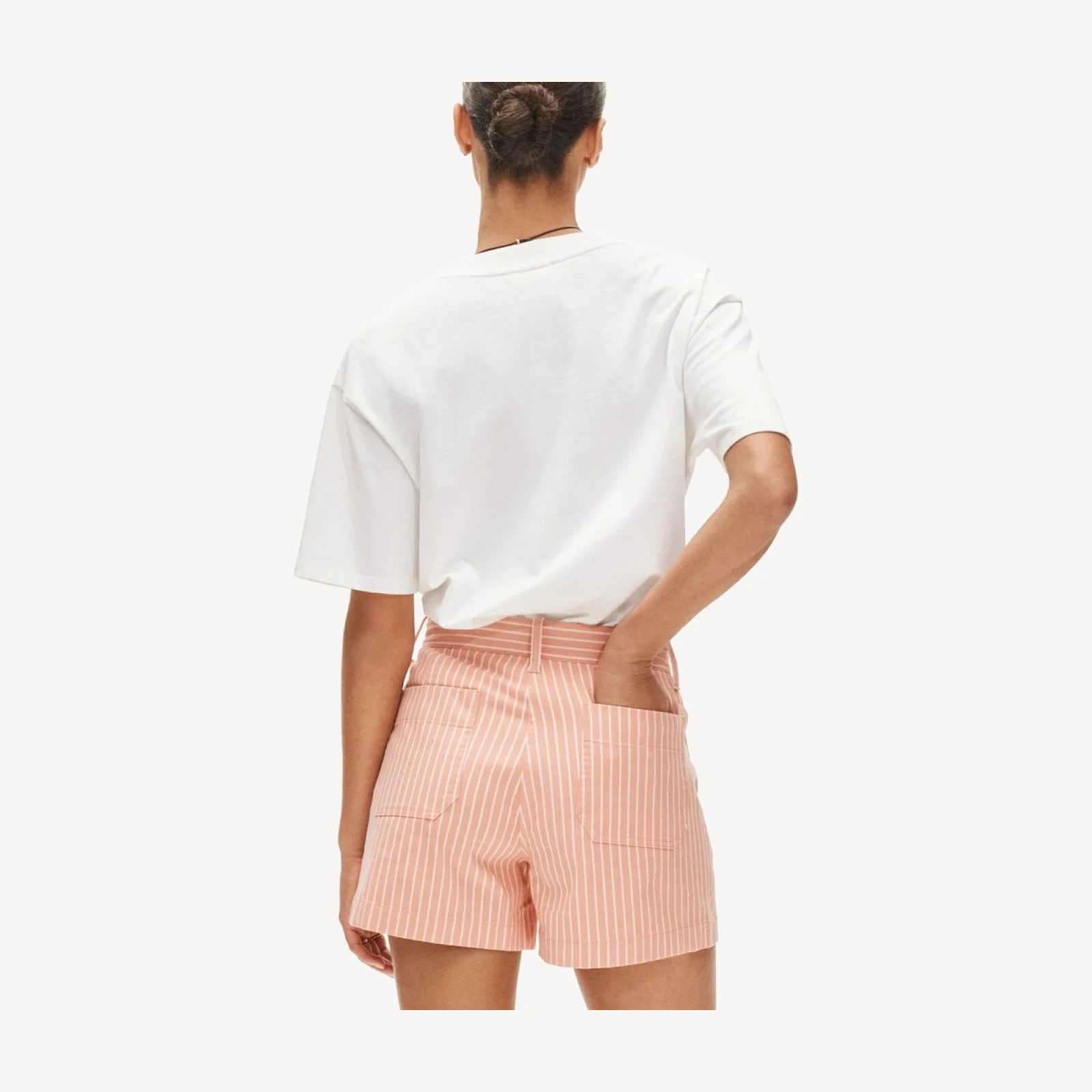 Patch-pocket chino short in stripe