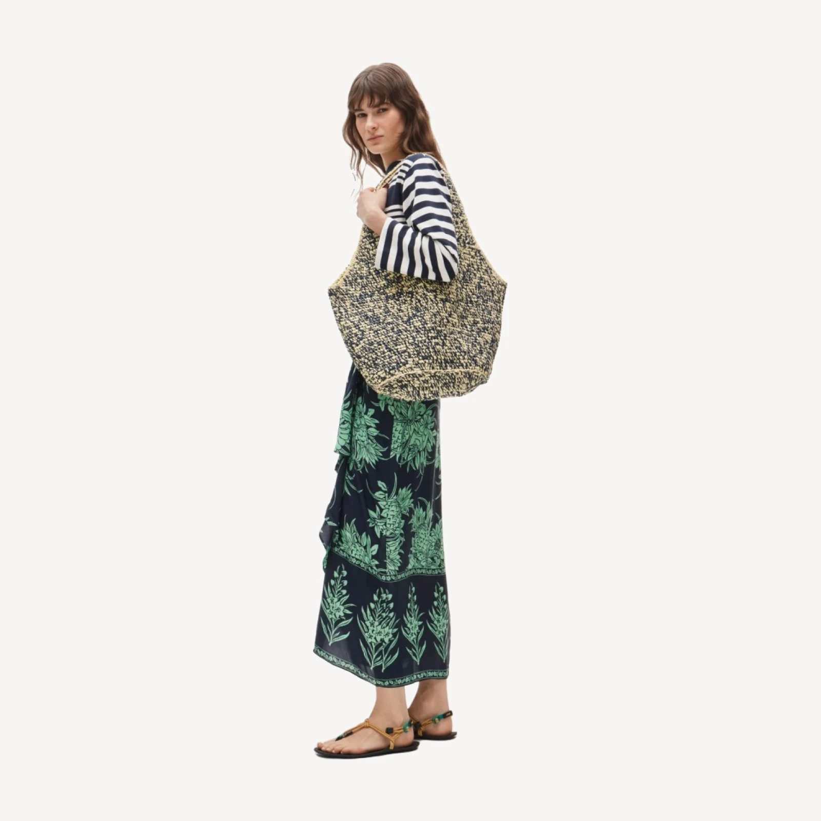 Large handwoven tote in marled straw