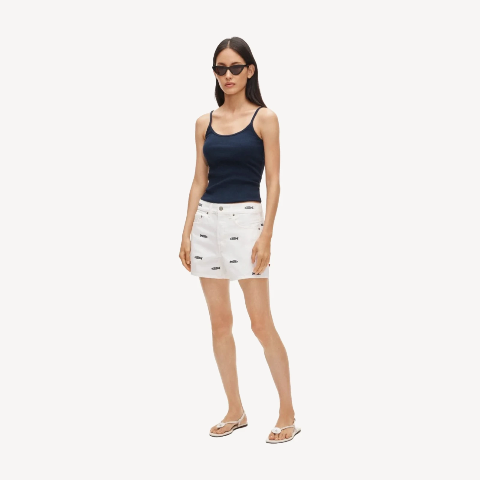Embroidered mid-rise A-line denim short