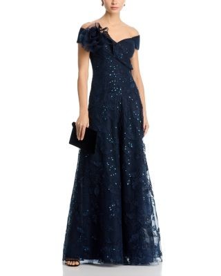 Teri Jon by Rickie Freeman Lace Sweetheart Neck Gown