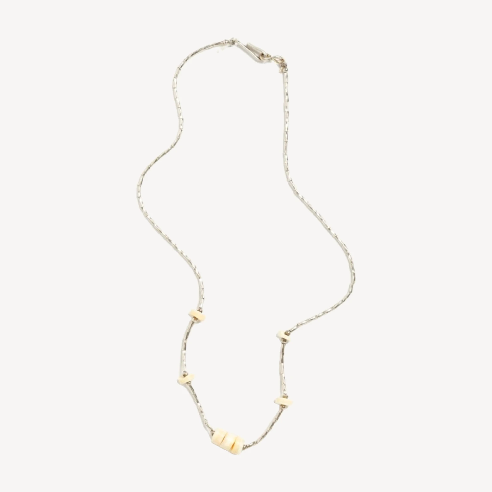 RE/DONE Vintage | 70s Shell Bead Necklace- #10 | Vintage Necklaces