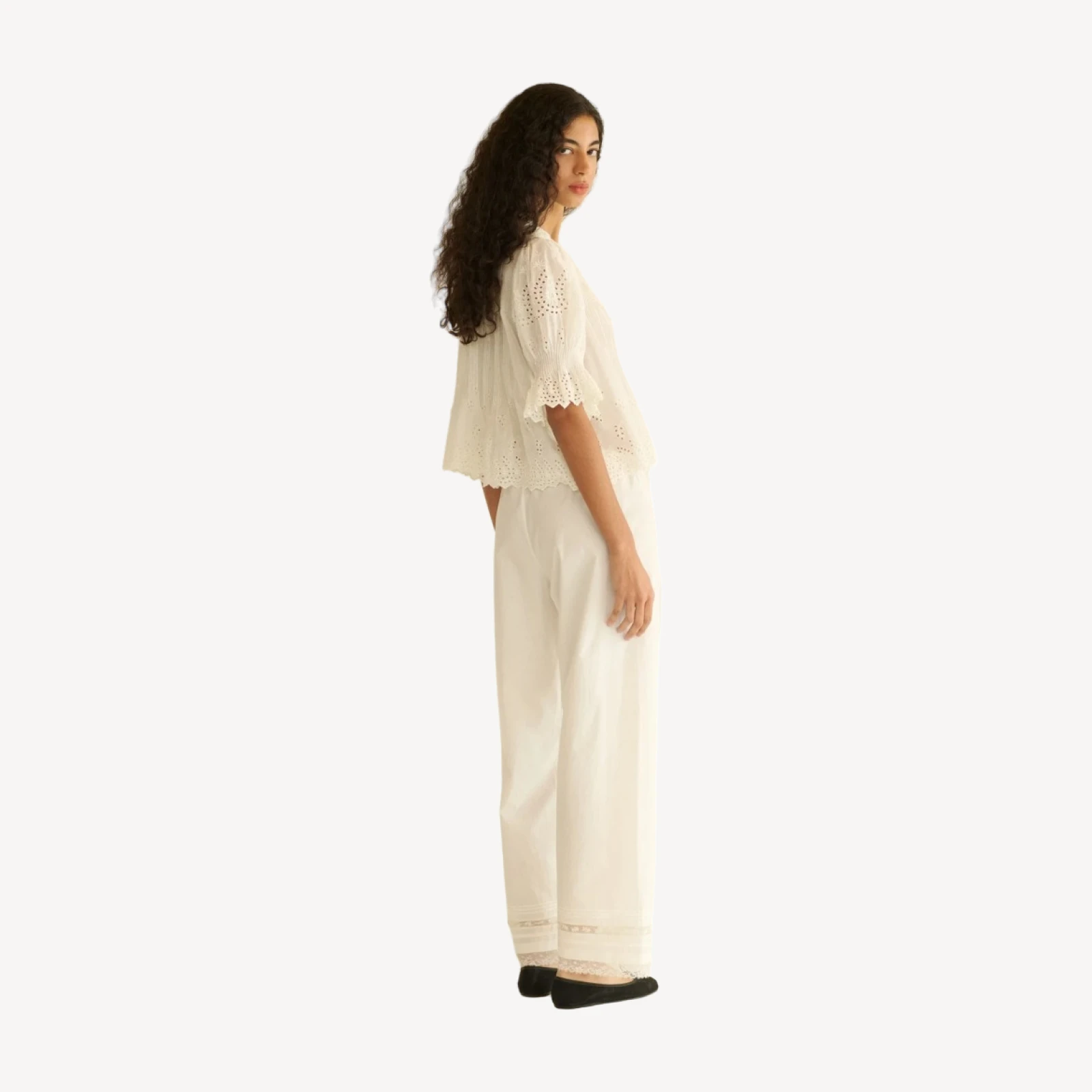 HENRI TOP -- SALT EYELET