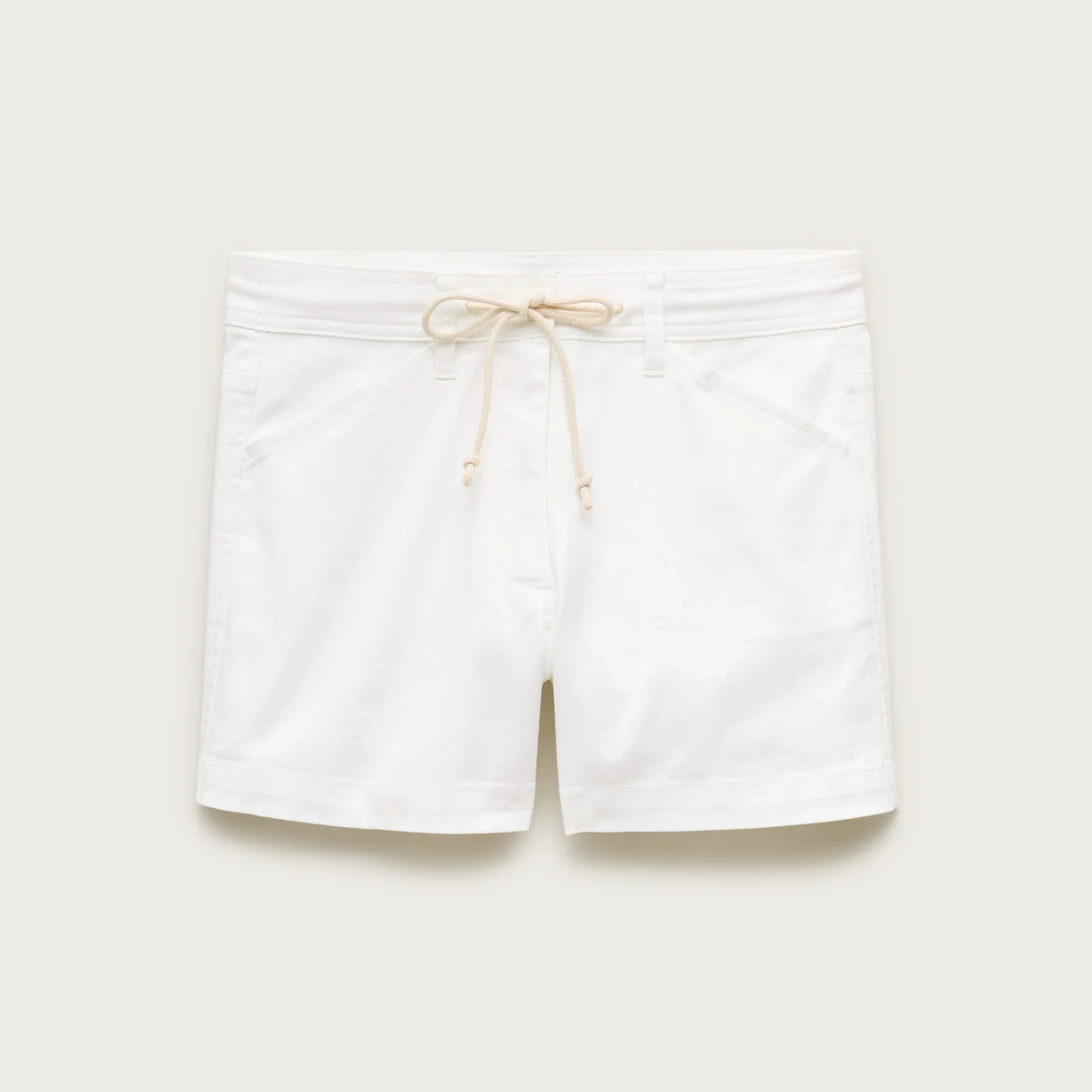 4" coastal chino short