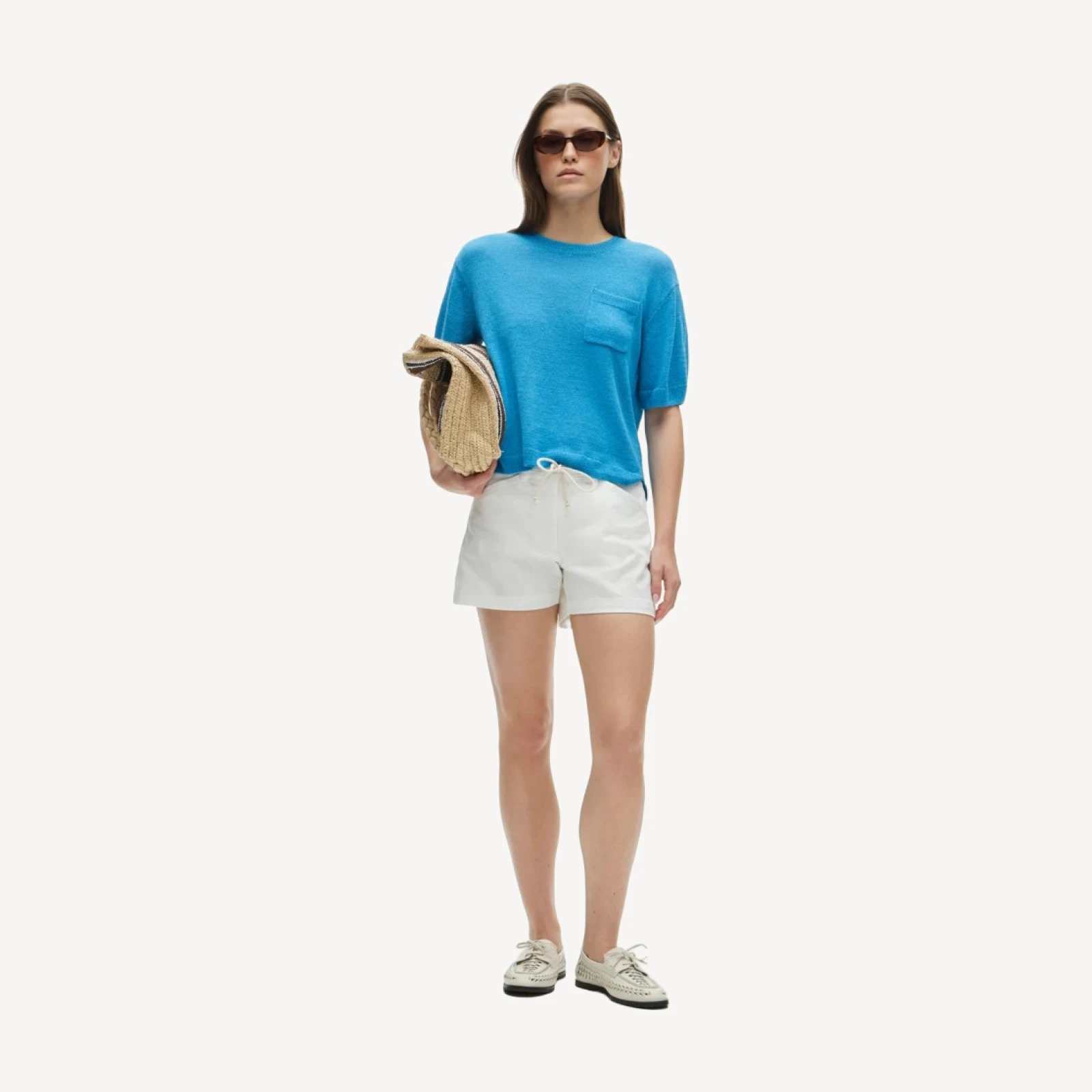 4" coastal chino short
