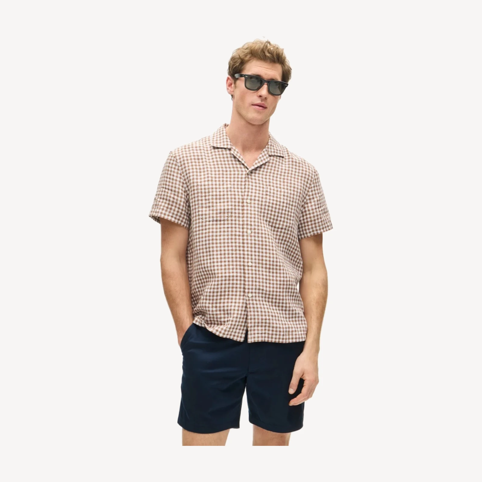 Short-sleeve linen camp-collar shirt in gingham